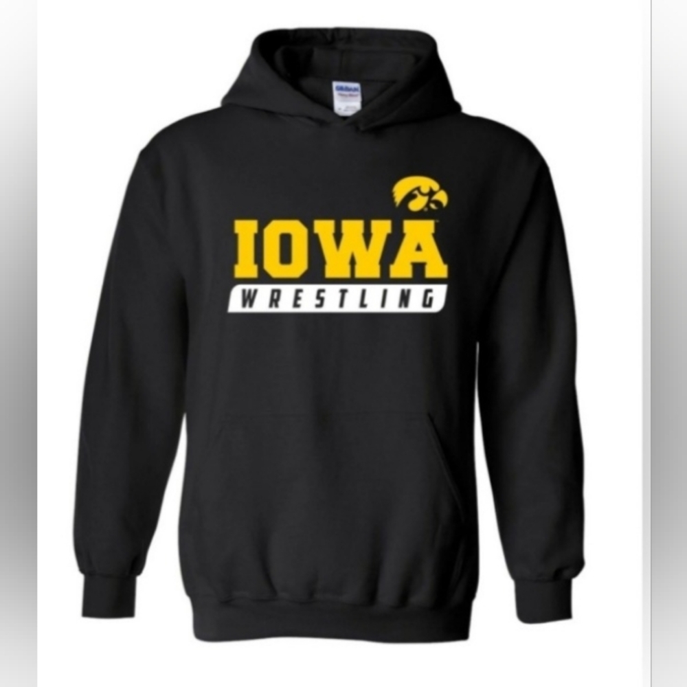 Iowa Hawkeyes Wrestling Slant Hoodie - Black. 2X. NWOT